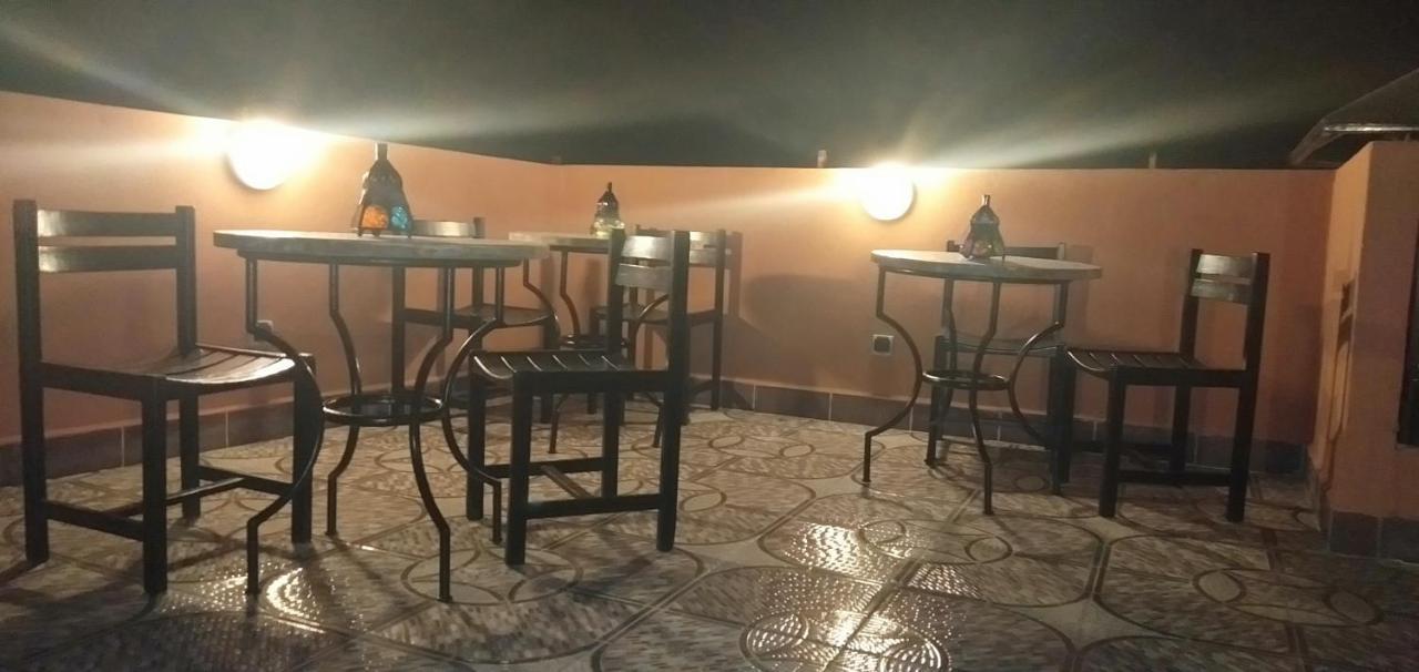 公寓 Dar Hajar *